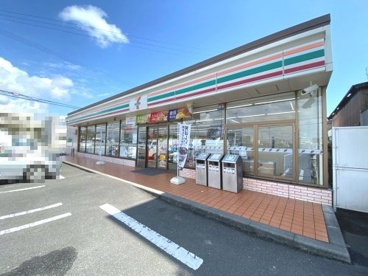 セブンイレブン 鈴鹿地子町店の画像1