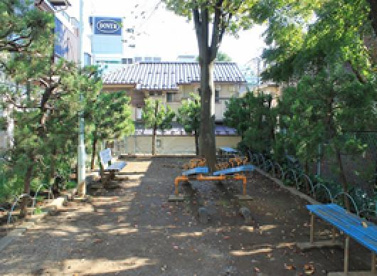 上原三丁目児童遊園地の画像1