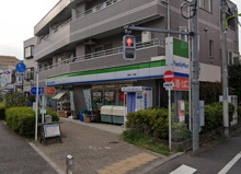 ファミリーマート 弦巻一丁目店