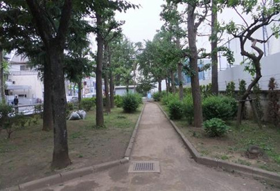 七号通り公園の画像1