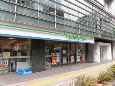 ファミリーマート 田町駅北店の画像1