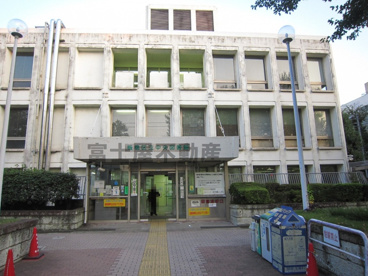 中央図書館の画像1