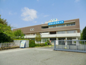 産業技術短期大学
