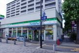 コンビニエンスストア ファミリーマートJR伊丹駅前店