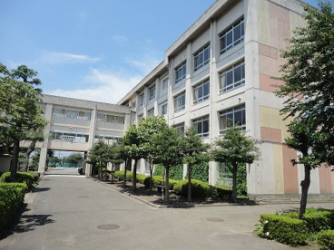 藤沢市立滝の沢中学校の画像1