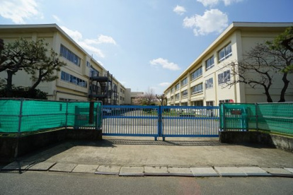 茅ヶ崎市立浜須賀小学校の画像1