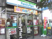 ファミリーマート 代々木駅前店