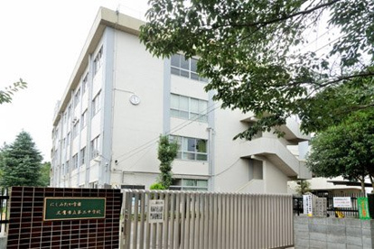 三鷹市立第二中学校の画像1