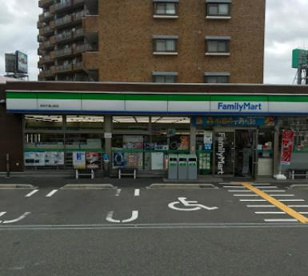 ファミリーマート 吹田千里山西店の画像1