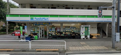 ファミリーマート 桜丘三丁目店の画像1