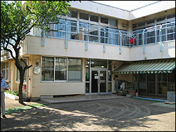 三鷹市立野崎保育園の画像1