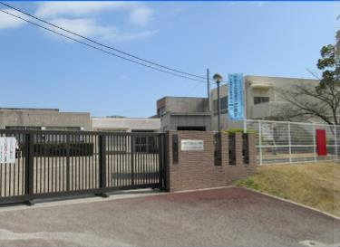 吹田市立桃山台小学校の画像1