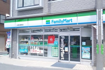 ファミリーマート 小浦杉田駅前店の画像1