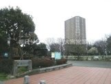 駅西口公園