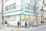 ファミリーマート　二俣川北口店