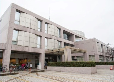 世田谷区立中央図書館の画像1