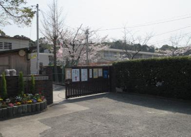 吹田市立佐竹台小学校の画像1