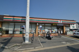 コンビニエンスストア セブンイレブン川西久代1丁目店