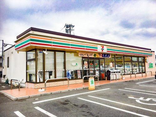 セブンイレブン 鈴鹿岡田１丁目店の画像