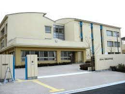 茨木市立彩都西中学校の画像1