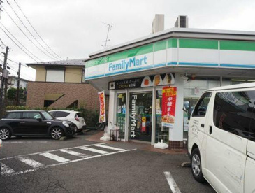 ファミリーマート 王禅寺西店の画像1
