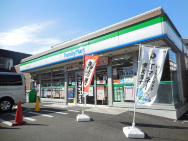 ファミリーマート 市川湊新田二丁目店の画像1