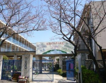 西宮市立小松小学校の画像1
