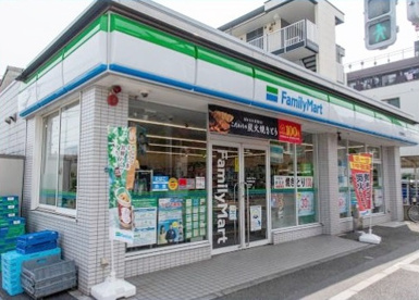 ファミリーマート 大田東糀谷店の画像1
