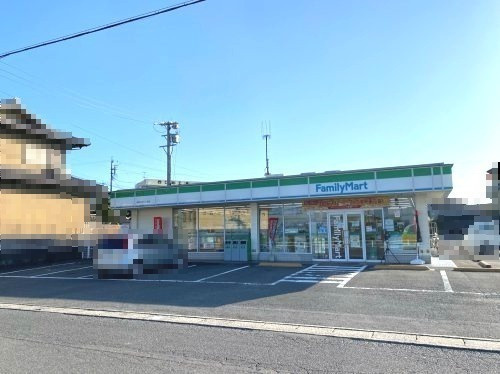 ファミリーマート 鈴鹿ひばりケ丘店の画像