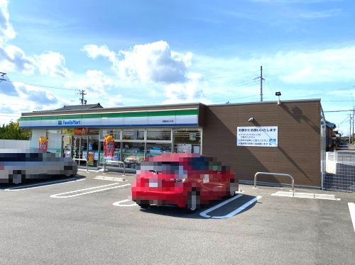 ファミリーマート 鈴鹿自由ヶ丘店の画像