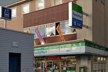 ファミリーマート 花園町店の画像1