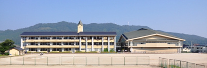 八頭町立八頭中学校の画像1