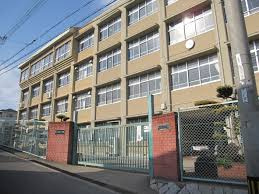 神戸市立王塚台中学校の画像1