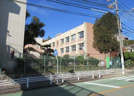 神戸市立名谷小学校の画像1
