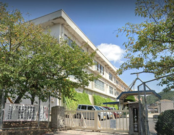 福山市立戸手小学校の画像1