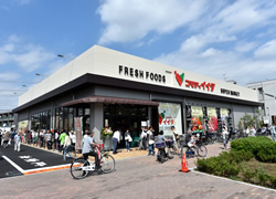 コモディイイダ赤塚新町店の画像1