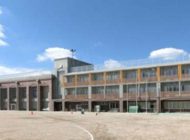 豊島区立西池袋中学校の画像1