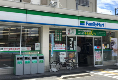 ファミリーマート 今津中三丁目店の画像1