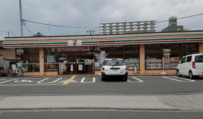 セブンイレブン 大阪今津中1丁目店の画像1