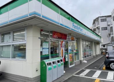 ファミリーマート 箕面稲店の画像1