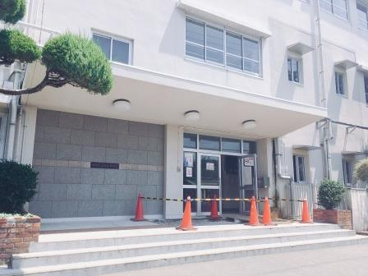 堺市立三国丘中学校の画像1
