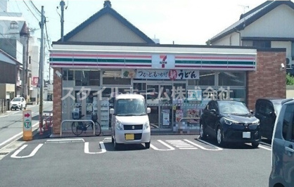セブン-イレブン 豊川国府町店の画像1