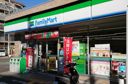 ファミリーマート 吹田長野西店の画像1