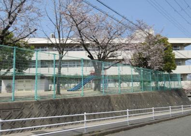 吹田市立東山田小学校の画像1