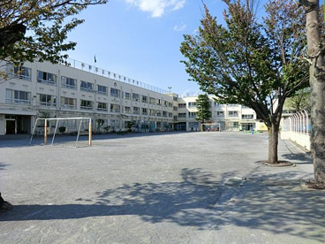 平和の森小学校の画像1