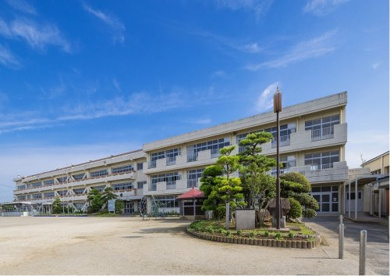 藤沢市立羽鳥小学校の画像1