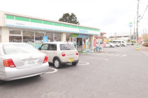 ファミリーマート　あきる野草花店