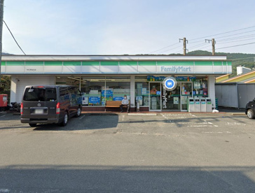 ファミリーマート　宇佐美桜田店の画像1