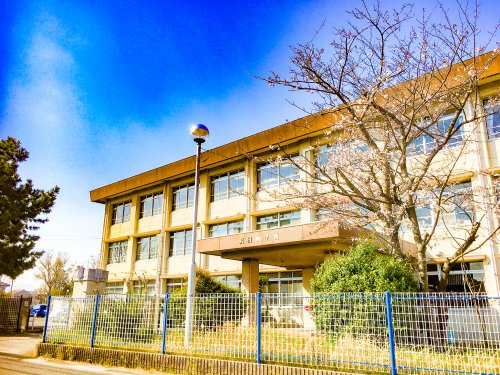 鈴鹿市立箕田小学校の画像