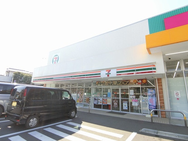 セブンイレブン横浜佐江戸町店の画像1